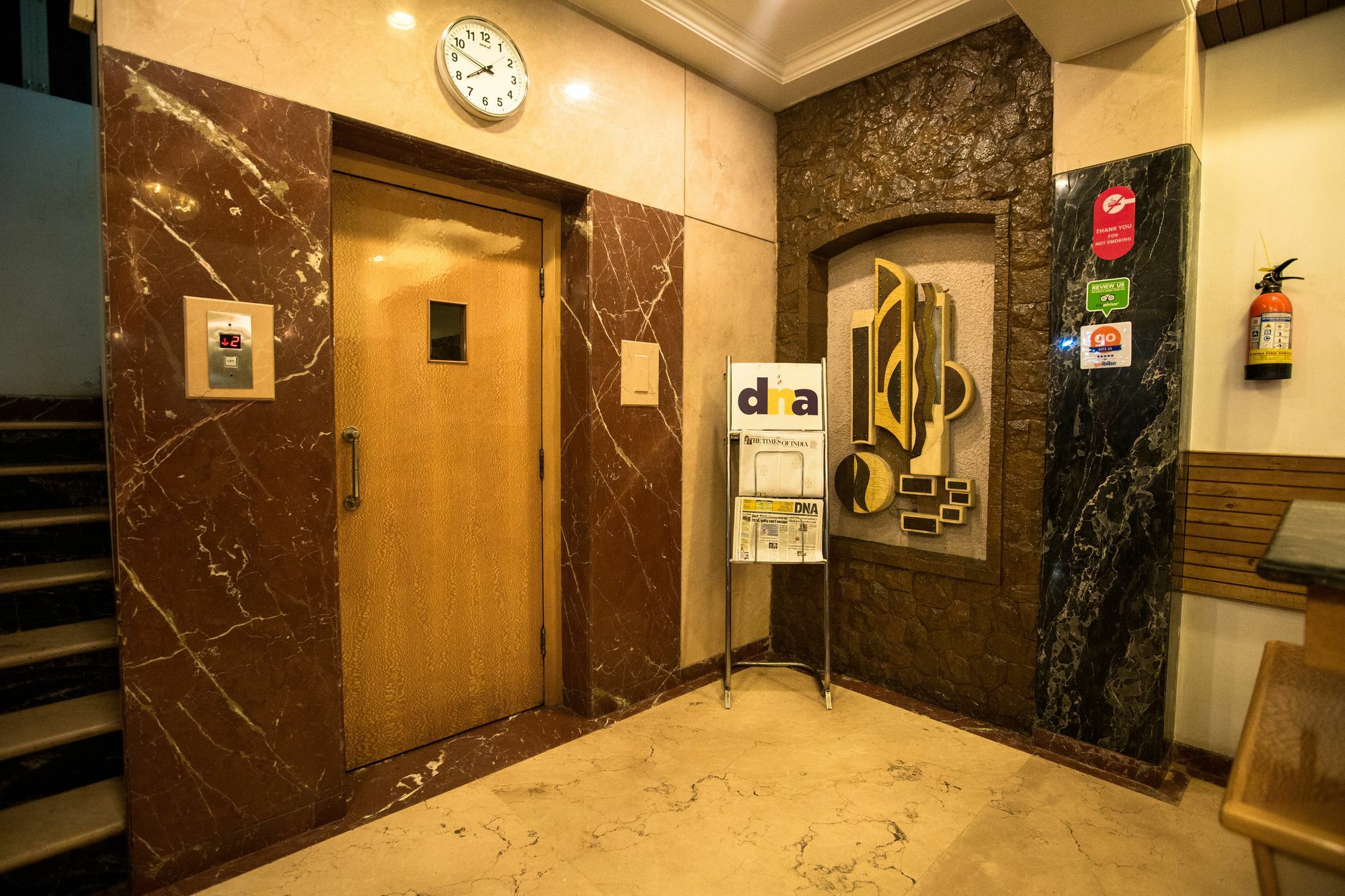 ホテル アシュウィン ムンバイ エクステリア 写真